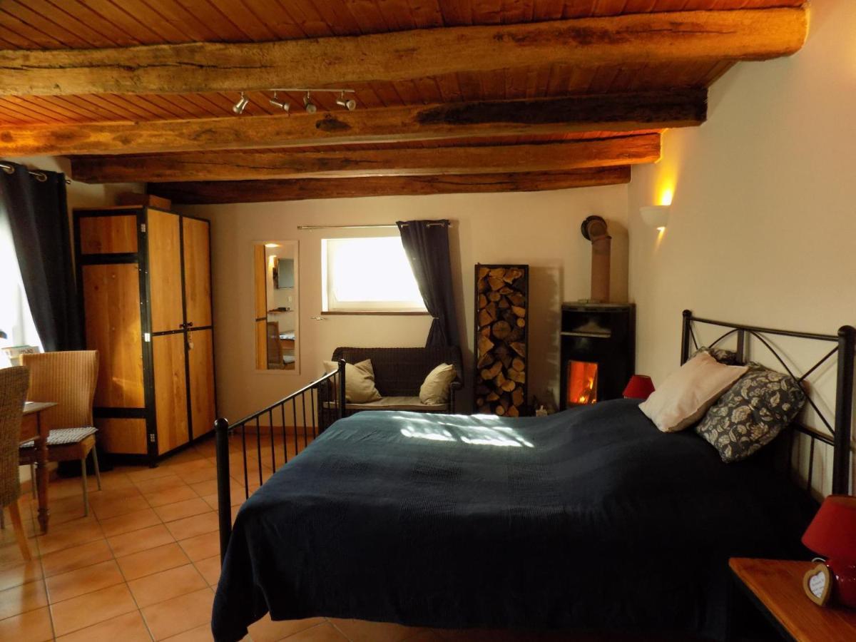 Domaine De La Mance - Maisonnette Avec Cheminee Vitrey-sur-Mance Exteriör bild